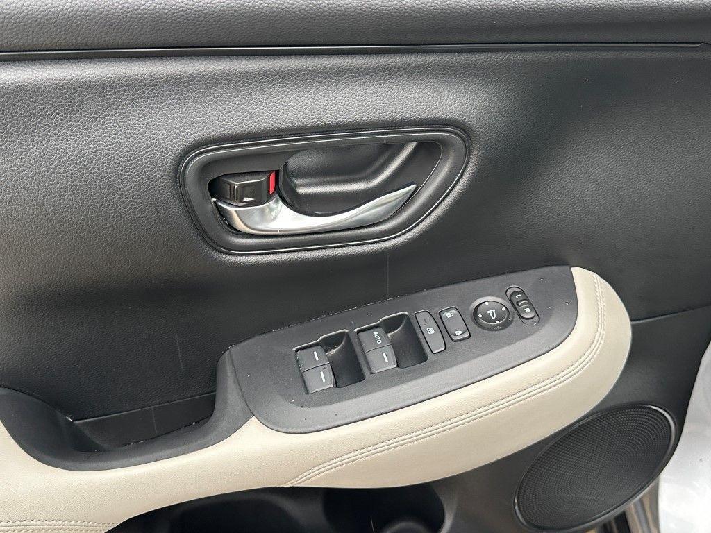 used 2024 Honda HR-V car, priced at $24,299