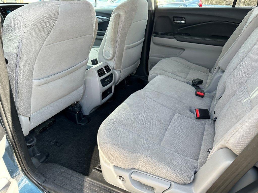 used 2021 Honda Pilot car, priced at $22,814