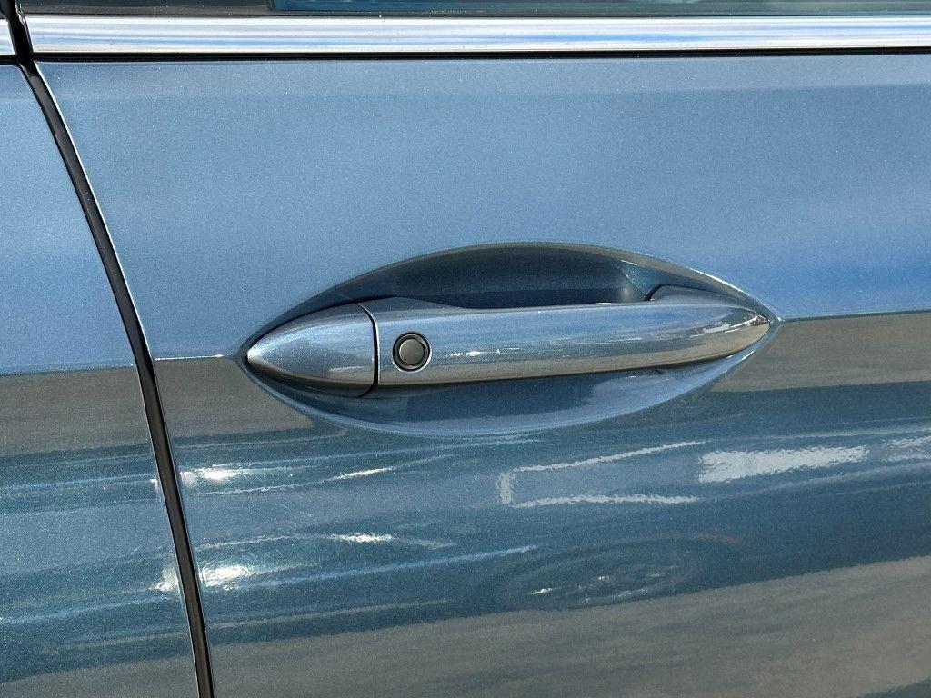 used 2021 Honda Pilot car, priced at $22,814