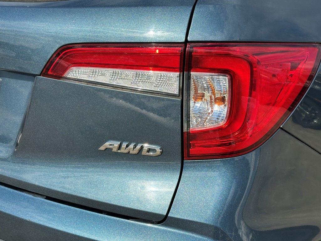 used 2021 Honda Pilot car, priced at $22,814