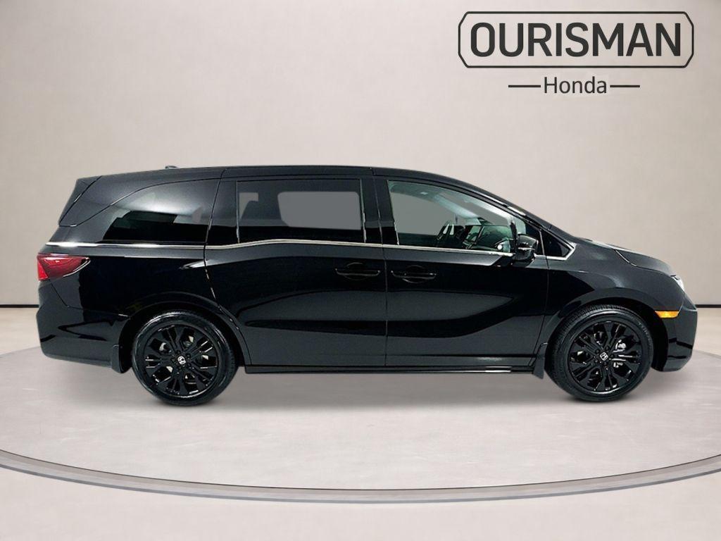 new 2026 Honda Odyssey car, priced at $46,190