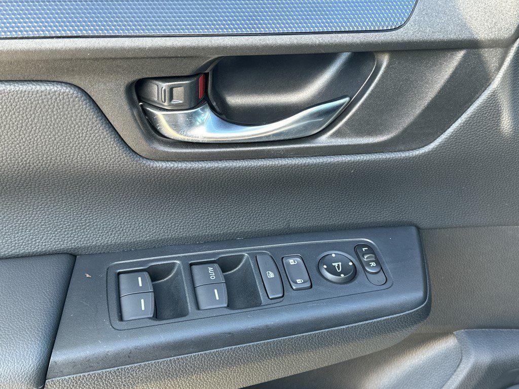 used 2025 Honda CR-V car, priced at $29,895