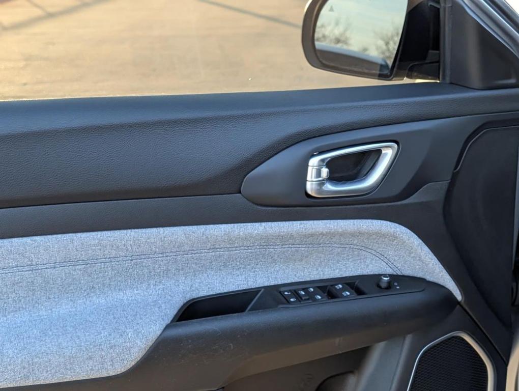 used 2022 Jeep Compass car, priced at $18,895