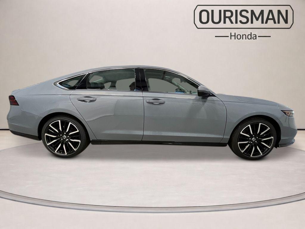 new 2026 Honda Accord Hybrid car, priced at $41,945