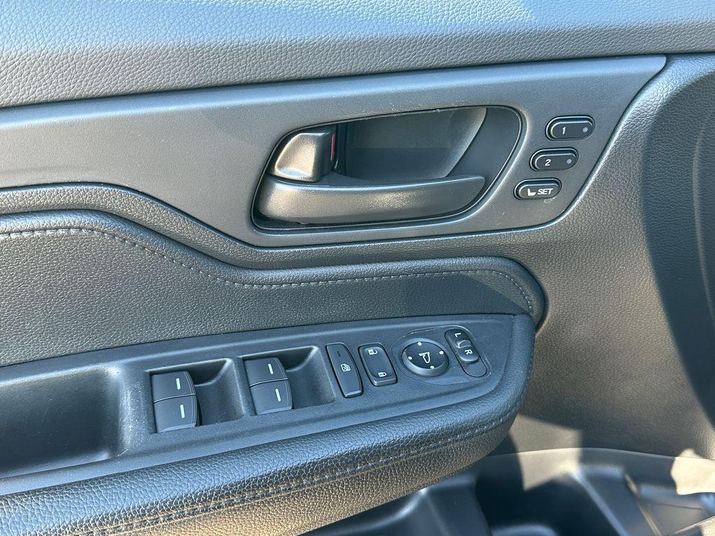 used 2024 Honda Odyssey car, priced at $37,795