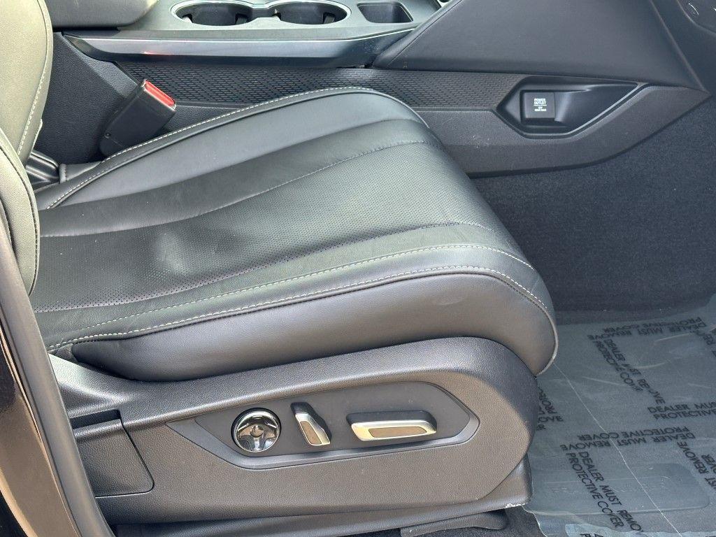 used 2023 Acura MDX car, priced at $38,795