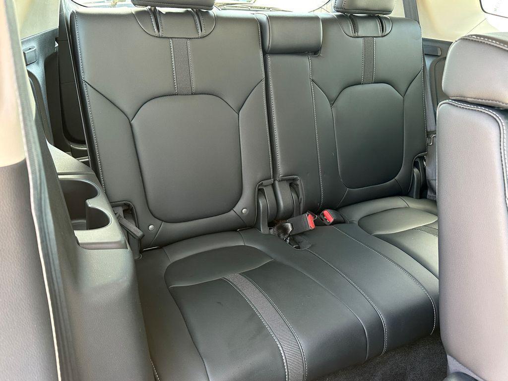 used 2025 Honda Pilot car, priced at $41,295