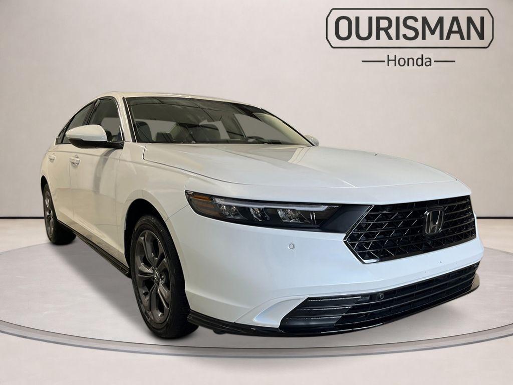 new 2026 Honda Accord Hybrid car, priced at $37,545
