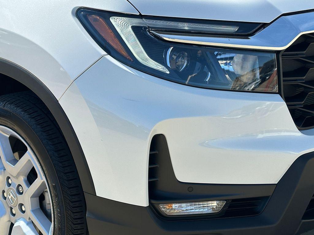 used 2025 Honda Passport car, priced at $37,795