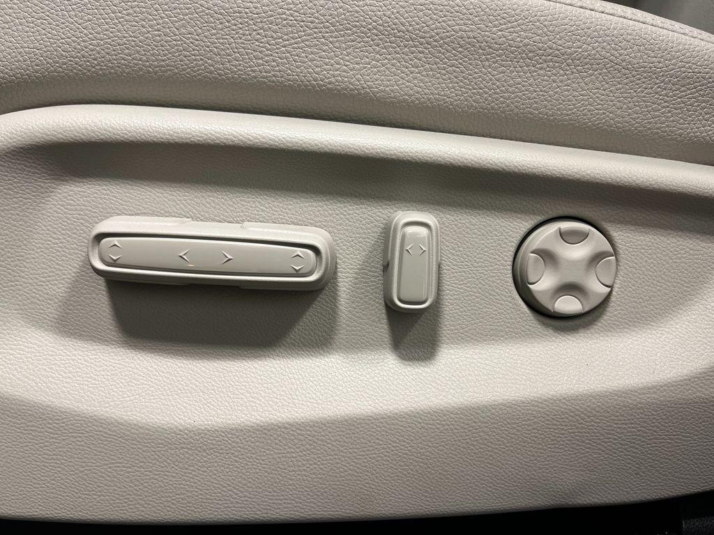 new 2026 Honda Odyssey car, priced at $40,836