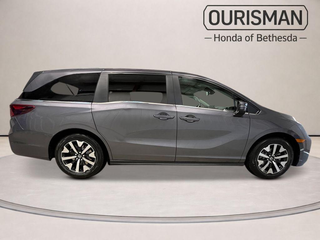 new 2026 Honda Odyssey car, priced at $40,836