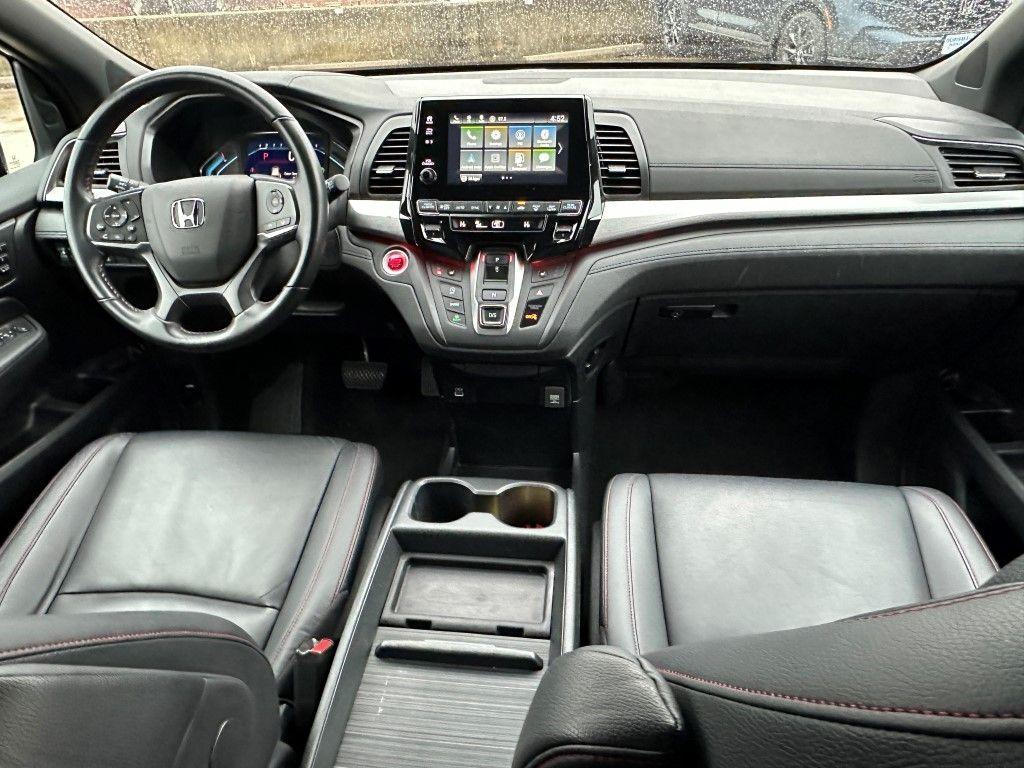 used 2024 Honda Odyssey car, priced at $35,979