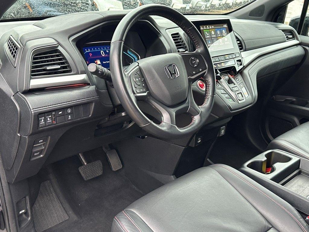 used 2024 Honda Odyssey car, priced at $35,979