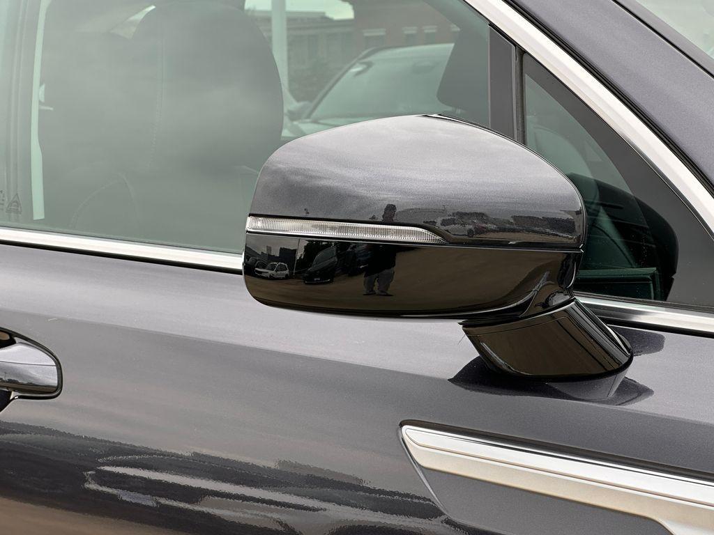 used 2025 Kia Sorento car, priced at $31,795