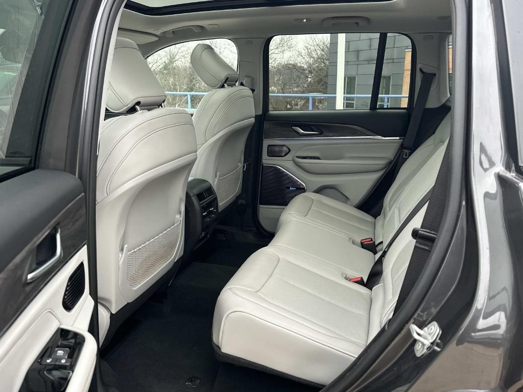 used 2022 Jeep Grand Cherokee car, priced at $29,127