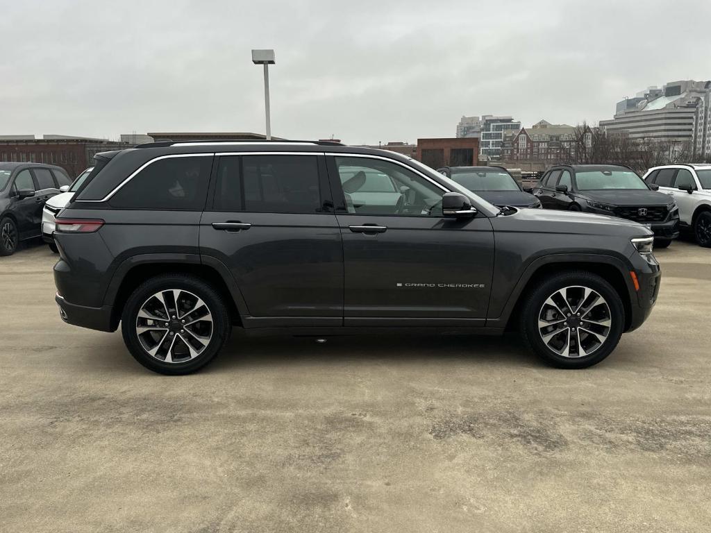 used 2022 Jeep Grand Cherokee car, priced at $29,127