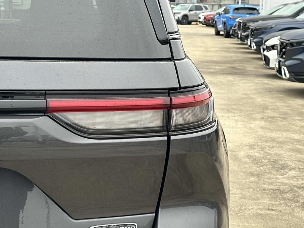 used 2022 Jeep Grand Cherokee car, priced at $29,127