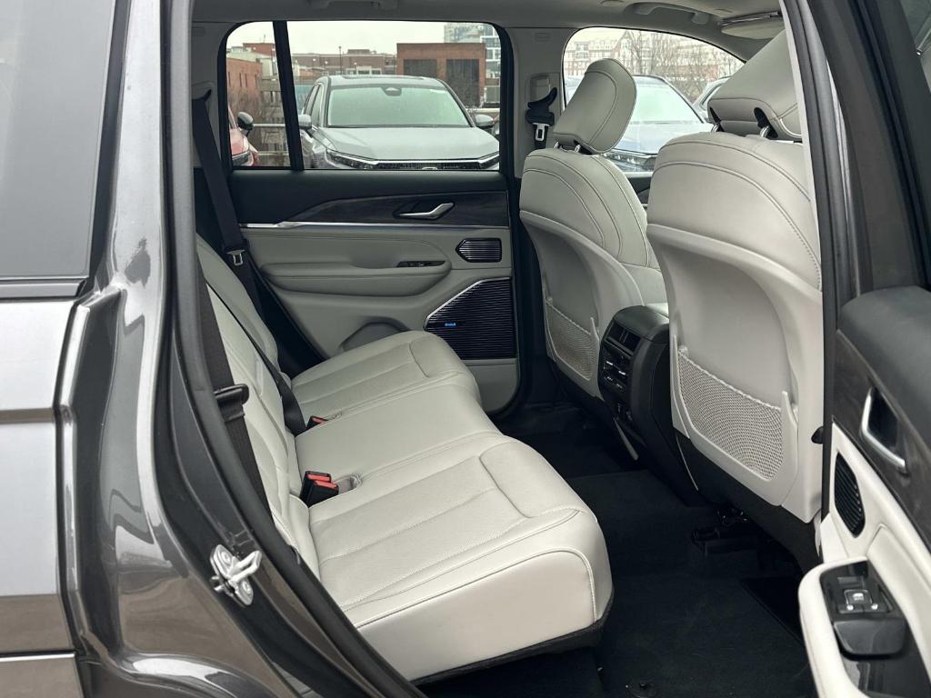 used 2022 Jeep Grand Cherokee car, priced at $29,127