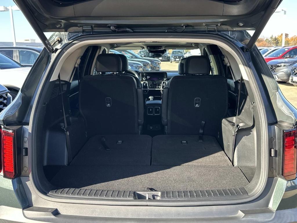 used 2022 Kia Sorento car, priced at $23,995