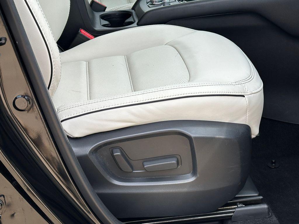 used 2024 Mazda CX-5 car, priced at $27,295