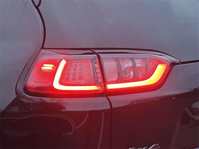 used 2021 Jeep Cherokee car, priced at $15,978