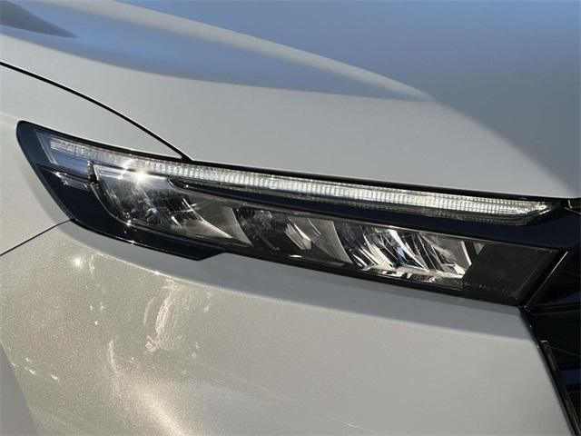 used 2024 Honda CR-V Hybrid car, priced at $30,999