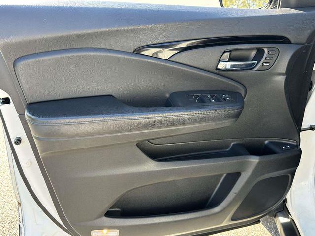 used 2018 Honda Pilot car, priced at $18,333