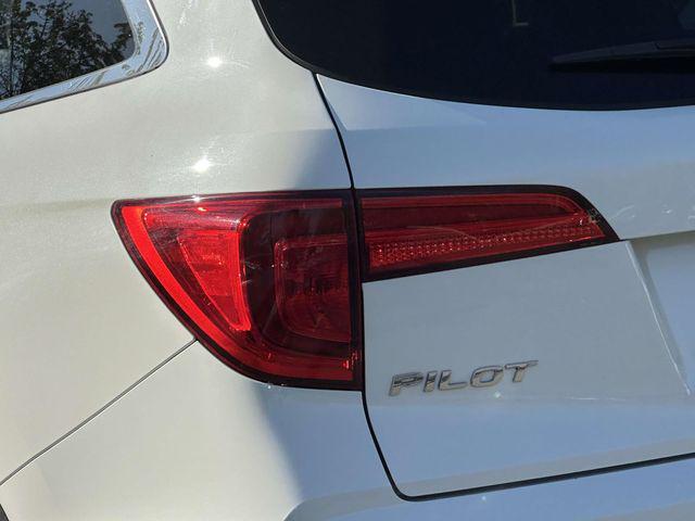 used 2018 Honda Pilot car, priced at $18,333