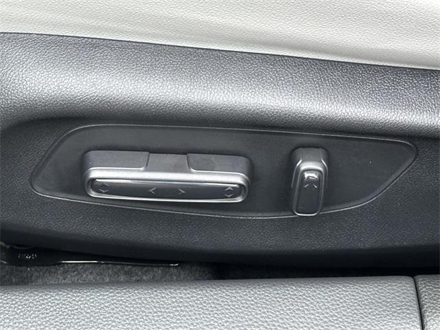 used 2025 Honda Civic Hybrid car, priced at $29,987