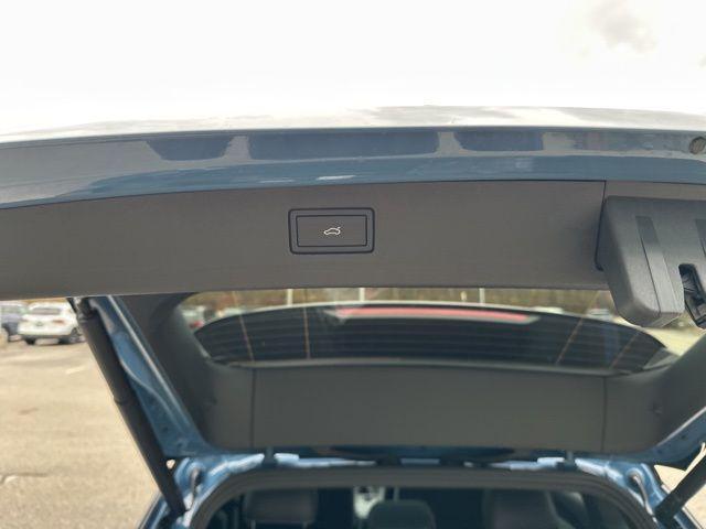 new 2026 Volkswagen Tiguan car, priced at $40,362