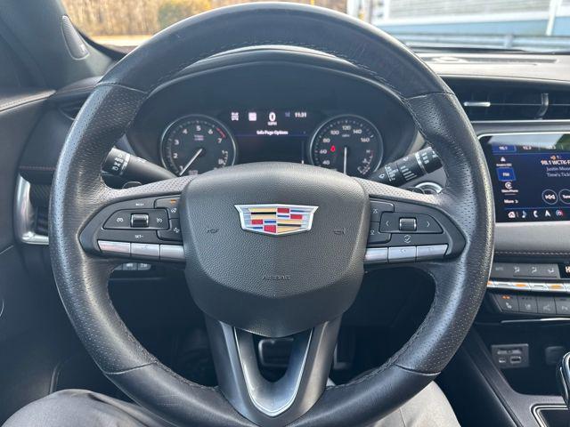 used 2022 Cadillac XT4 car, priced at $29,900