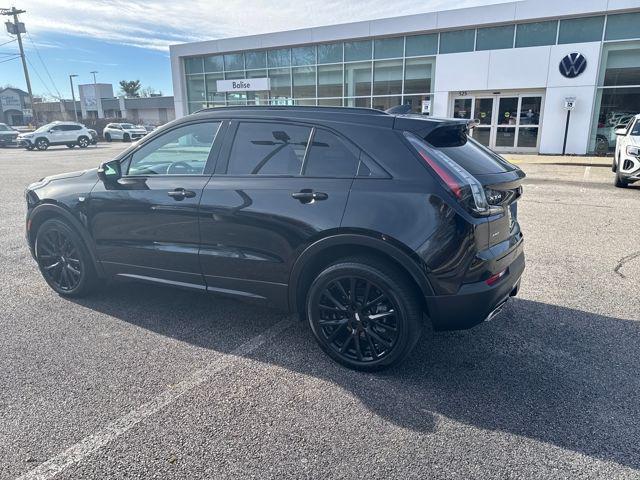 used 2022 Cadillac XT4 car, priced at $29,900