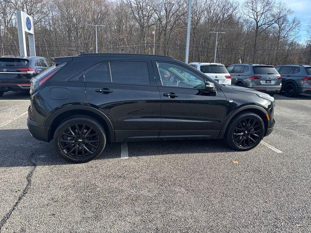 used 2022 Cadillac XT4 car, priced at $29,900