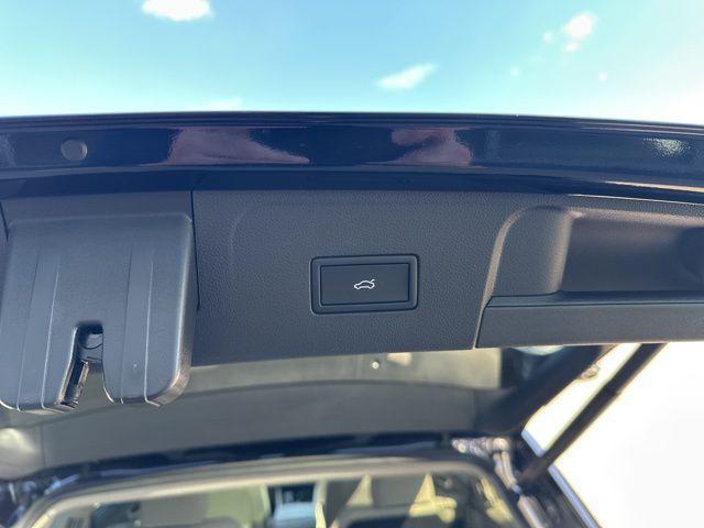 new 2026 Volkswagen Atlas car, priced at $53,442