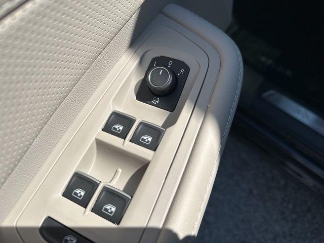 new 2026 Volkswagen Atlas car, priced at $53,442