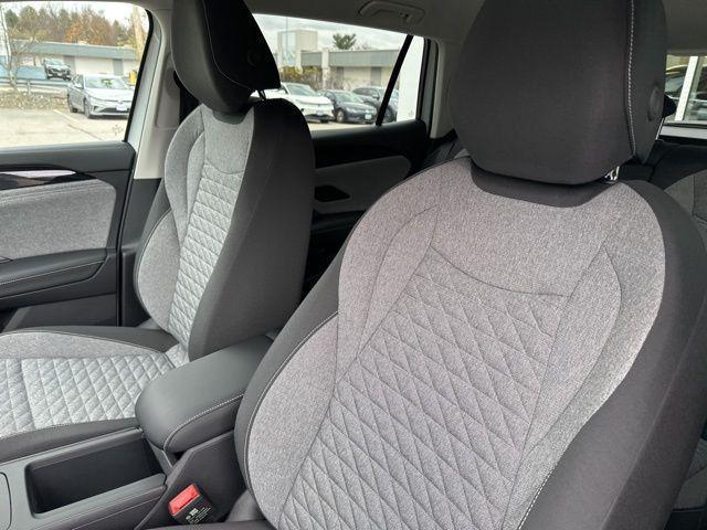 new 2026 Volkswagen Tiguan car, priced at $32,667