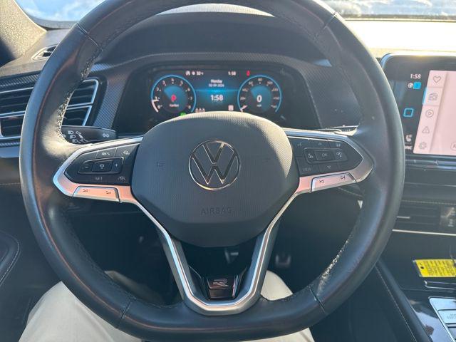 used 2025 Volkswagen Atlas Cross Sport car, priced at $38,900