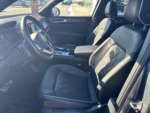 used 2025 Volkswagen Atlas Cross Sport car, priced at $38,900