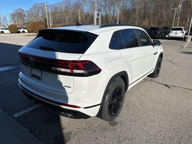 new 2026 Volkswagen Atlas Cross Sport car, priced at $49,876