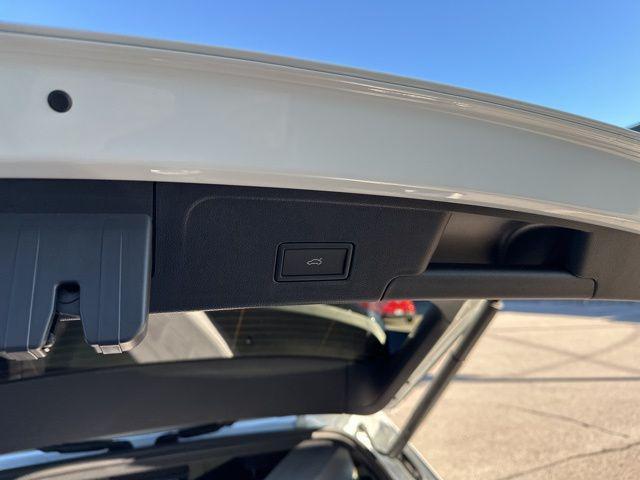 new 2026 Volkswagen Atlas Cross Sport car, priced at $49,876