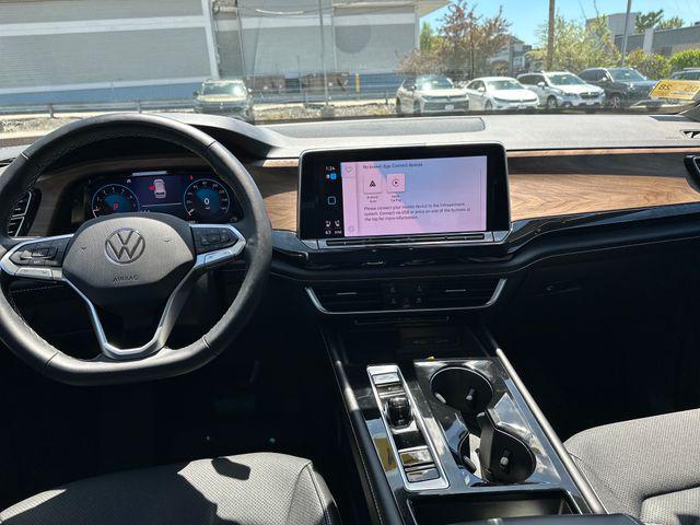 used 2024 Volkswagen Atlas car, priced at $35,320