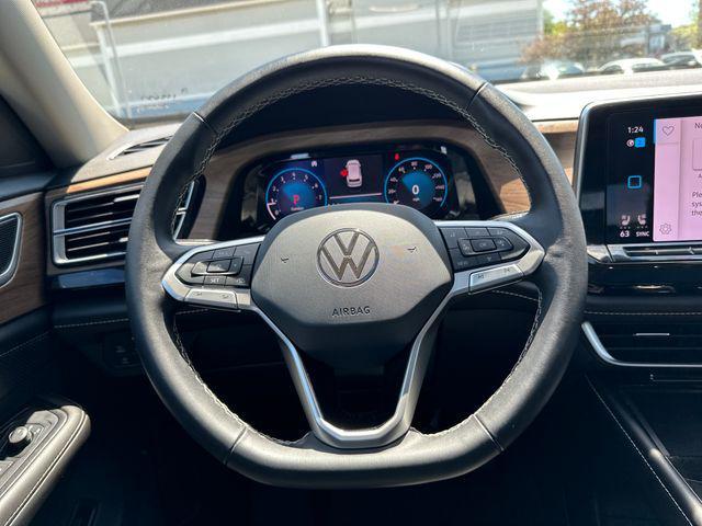used 2024 Volkswagen Atlas car, priced at $35,320