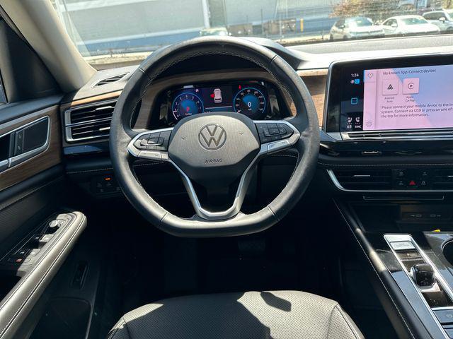 used 2024 Volkswagen Atlas car, priced at $35,320