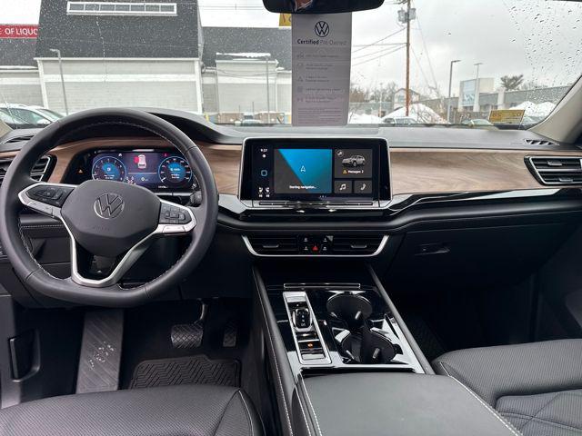 used 2025 Volkswagen Atlas car, priced at $37,900