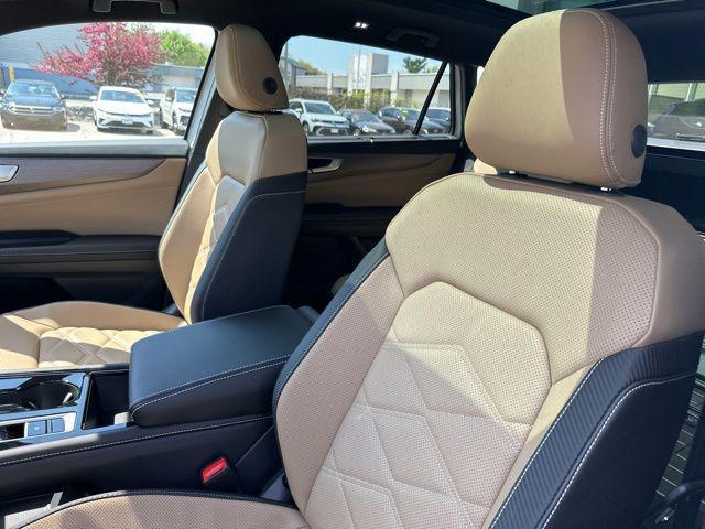 new 2026 Volkswagen Atlas Cross Sport car, priced at $47,868