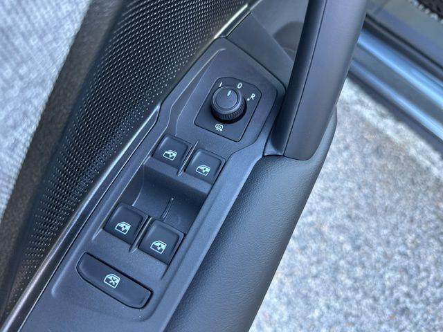 new 2026 Volkswagen Tiguan car, priced at $32,667