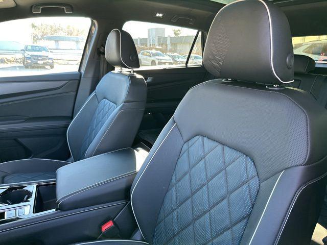 new 2026 Volkswagen Atlas Cross Sport car, priced at $52,936