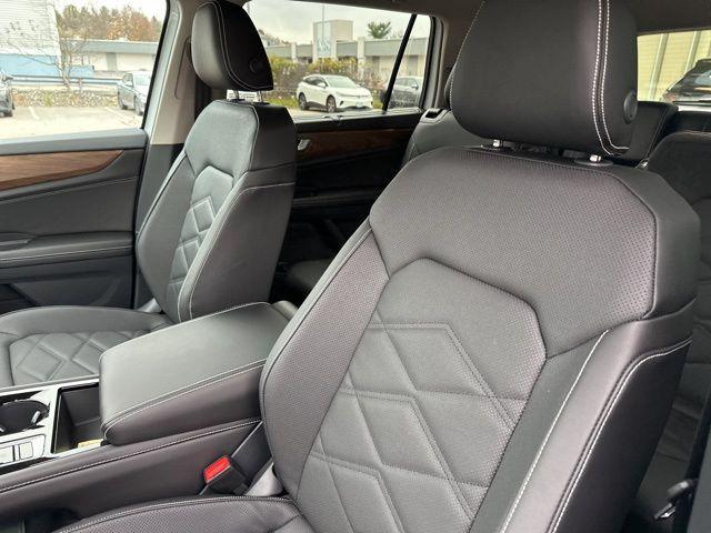 new 2026 Volkswagen Atlas car, priced at $45,169