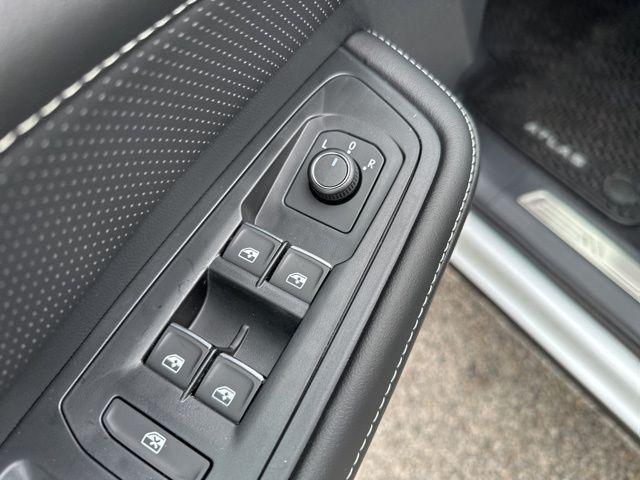 new 2026 Volkswagen Atlas car, priced at $45,169