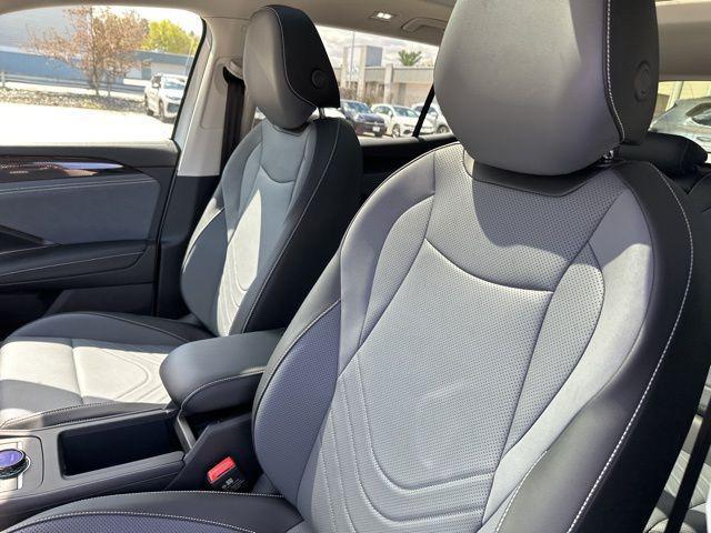 new 2026 Volkswagen Tiguan car, priced at $34,587